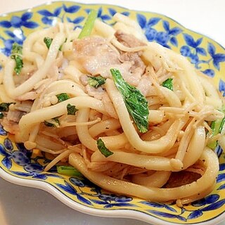 追いがつおつゆで　豚バラ・えのき・小松菜の焼き饂飩